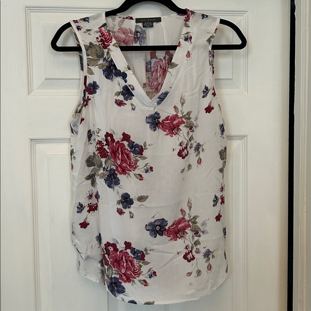 Suzy Shier Floral Tank Top Blouse